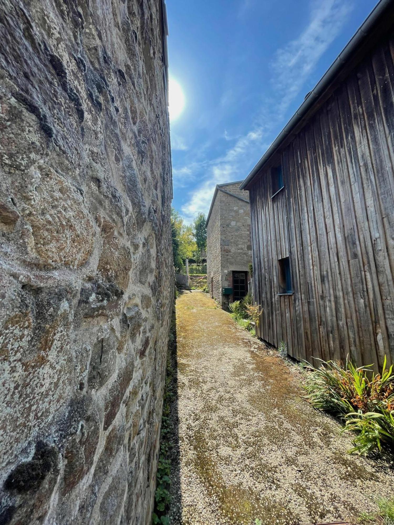 Impasse Des Mysteres - La Maison Des Sorciers Lehon/dinan * Dinan
