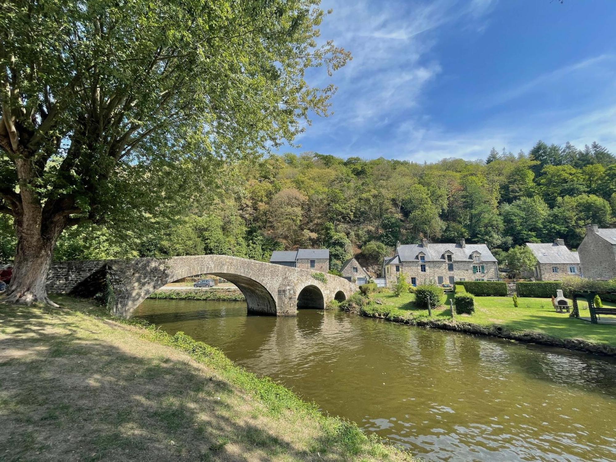 Impasse Des Mysteres - La Maison Des Sorciers Lehon/dinan Holiday home Dinan