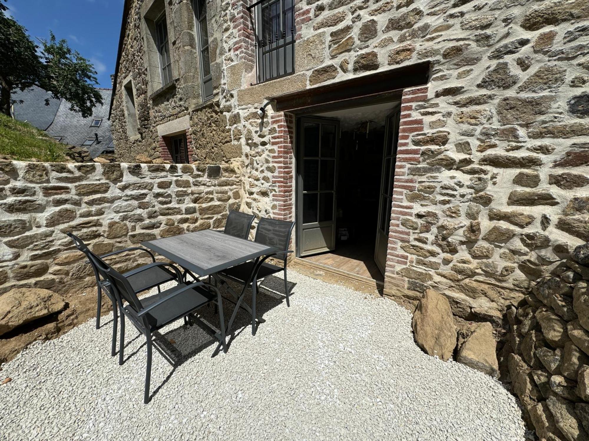 Impasse Des Mysteres - La Maison Des Sorciers Lehon/dinan Ferienhaus *