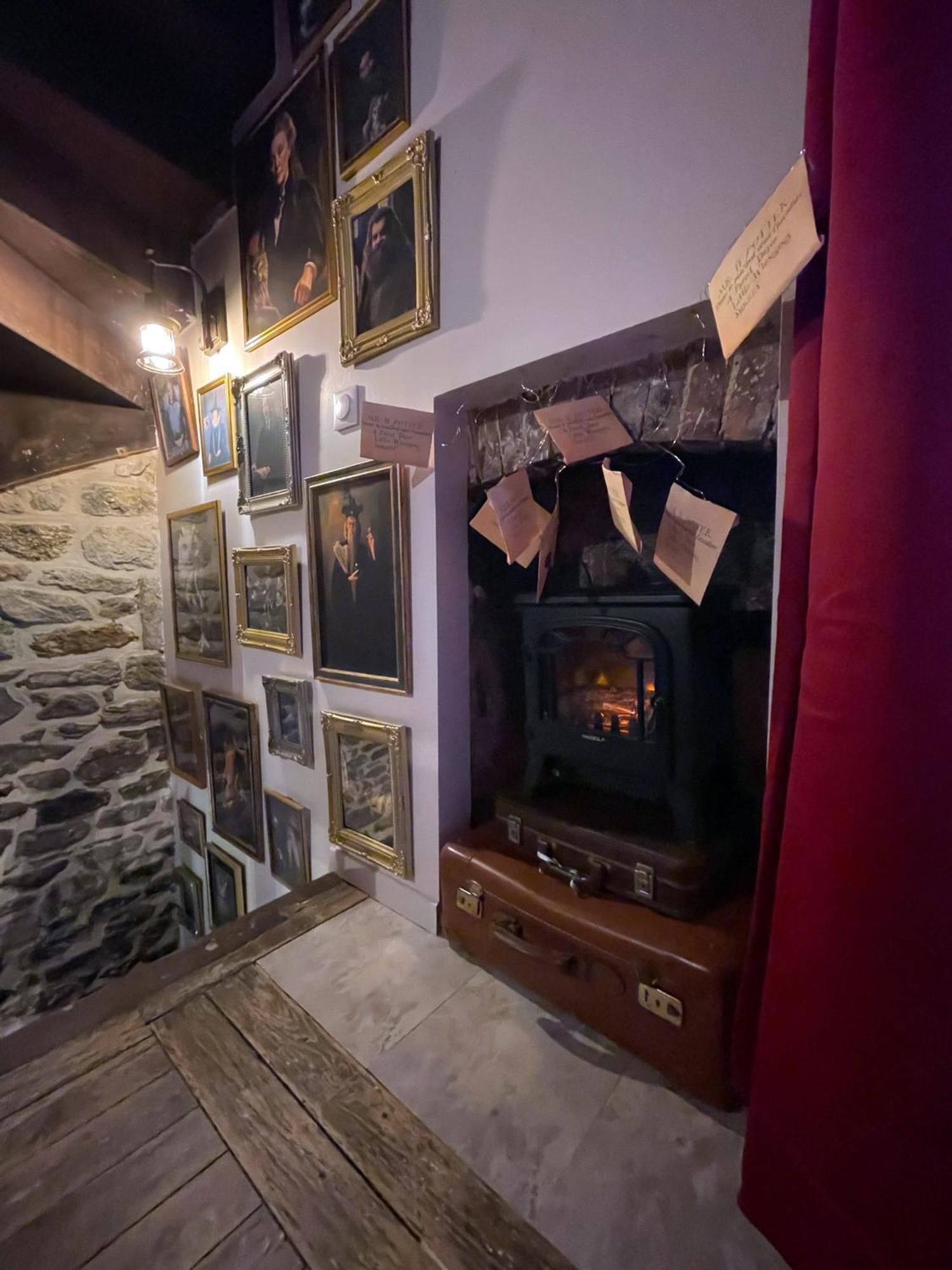 Impasse Des Mysteres - La Maison Des Sorciers Lehon/dinan